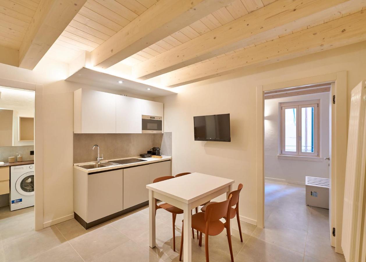 Apartmentsgarda - Residenza Mercanti Zewnętrze zdjęcie