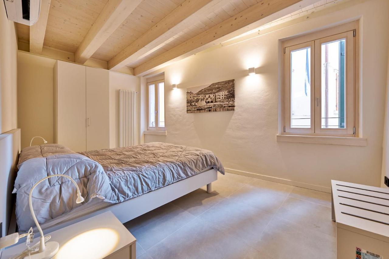 Apartmentsgarda - Residenza Mercanti Zewnętrze zdjęcie